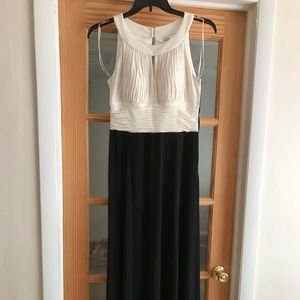 Black and White Sangria Dress